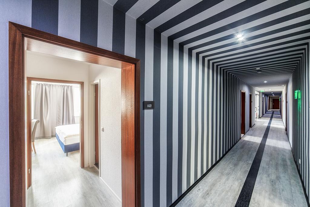 Sl'Otel Budget ベルンブルク 部屋 写真