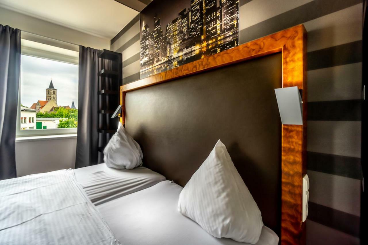 Sl'Otel Budget ベルンブルク エクステリア 写真